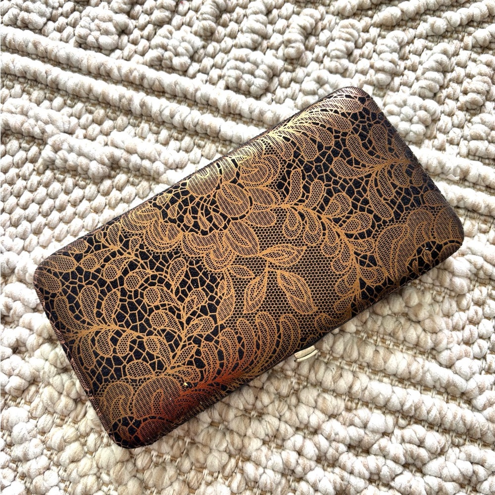 Elegant Lace Pattern Wallet